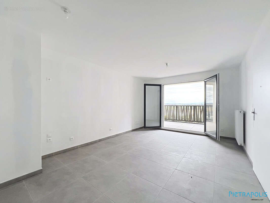 Appartement à JONAGE