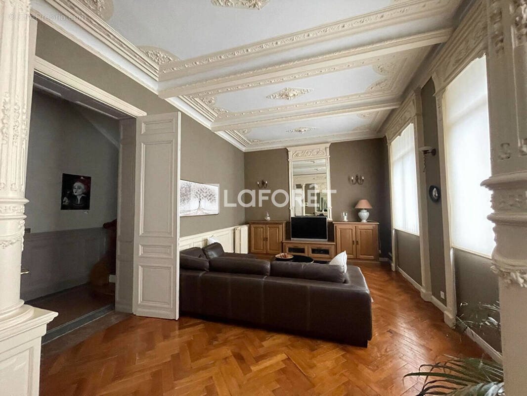 Maison à RAISMES