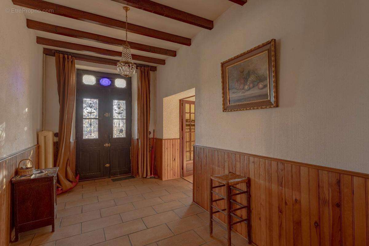 Maison à MONESTIES