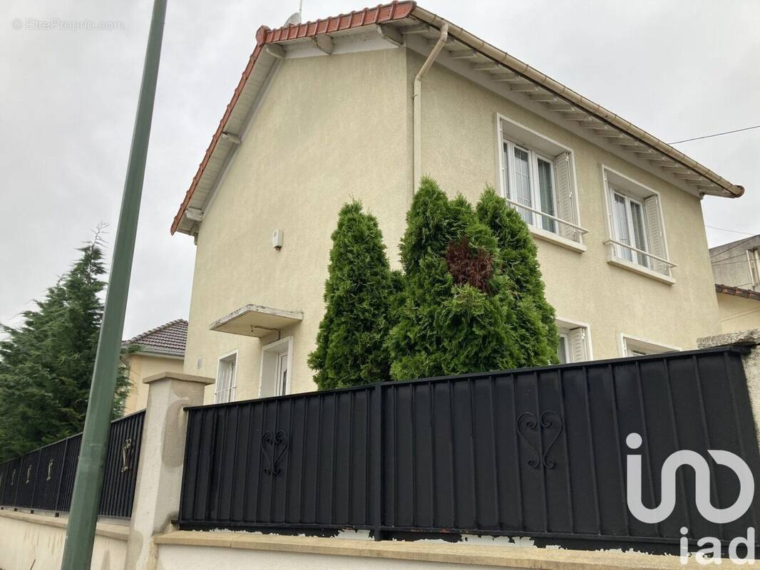 Photo 1 - Maison à NEUILLY-SUR-MARNE