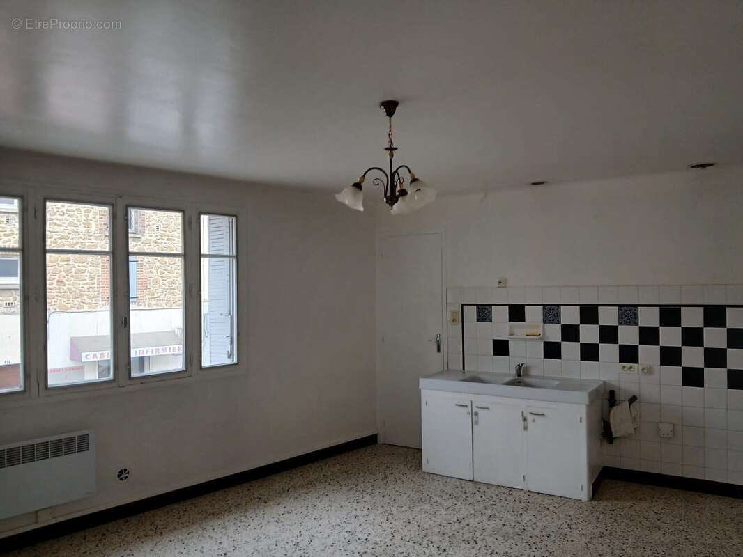 Appartement à SAINT-CHRISTOL-LES-ALES