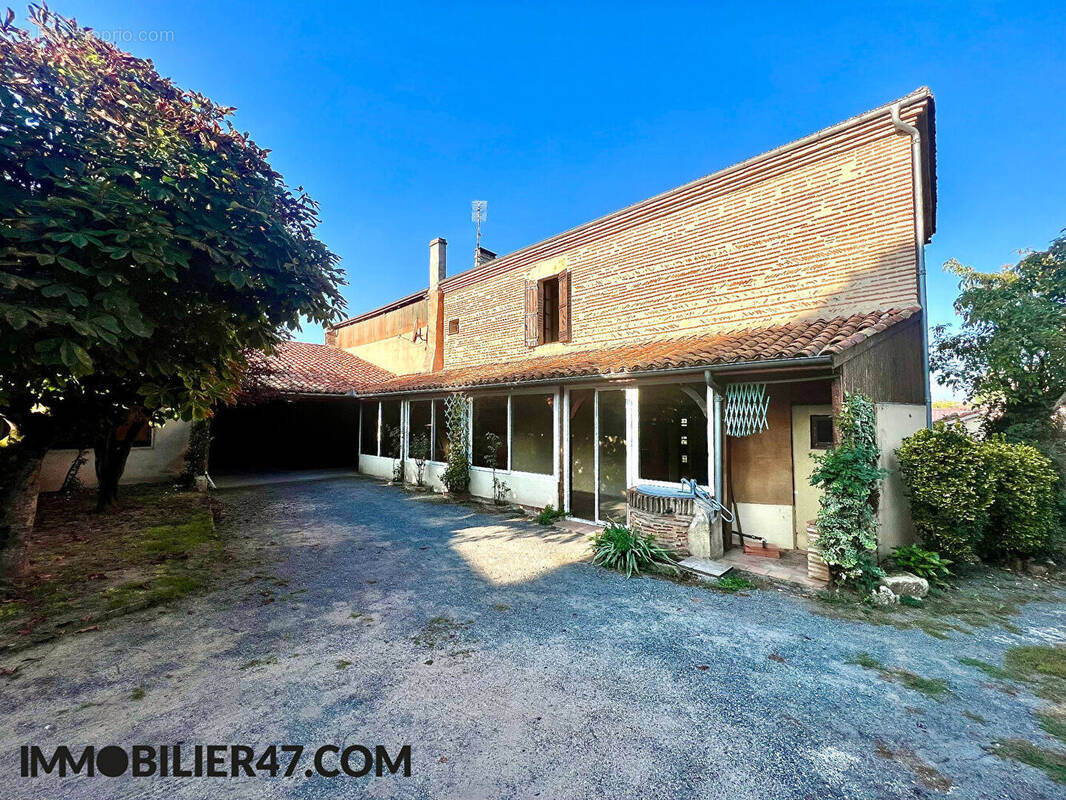 Maison à CASTELMORON-SUR-LOT