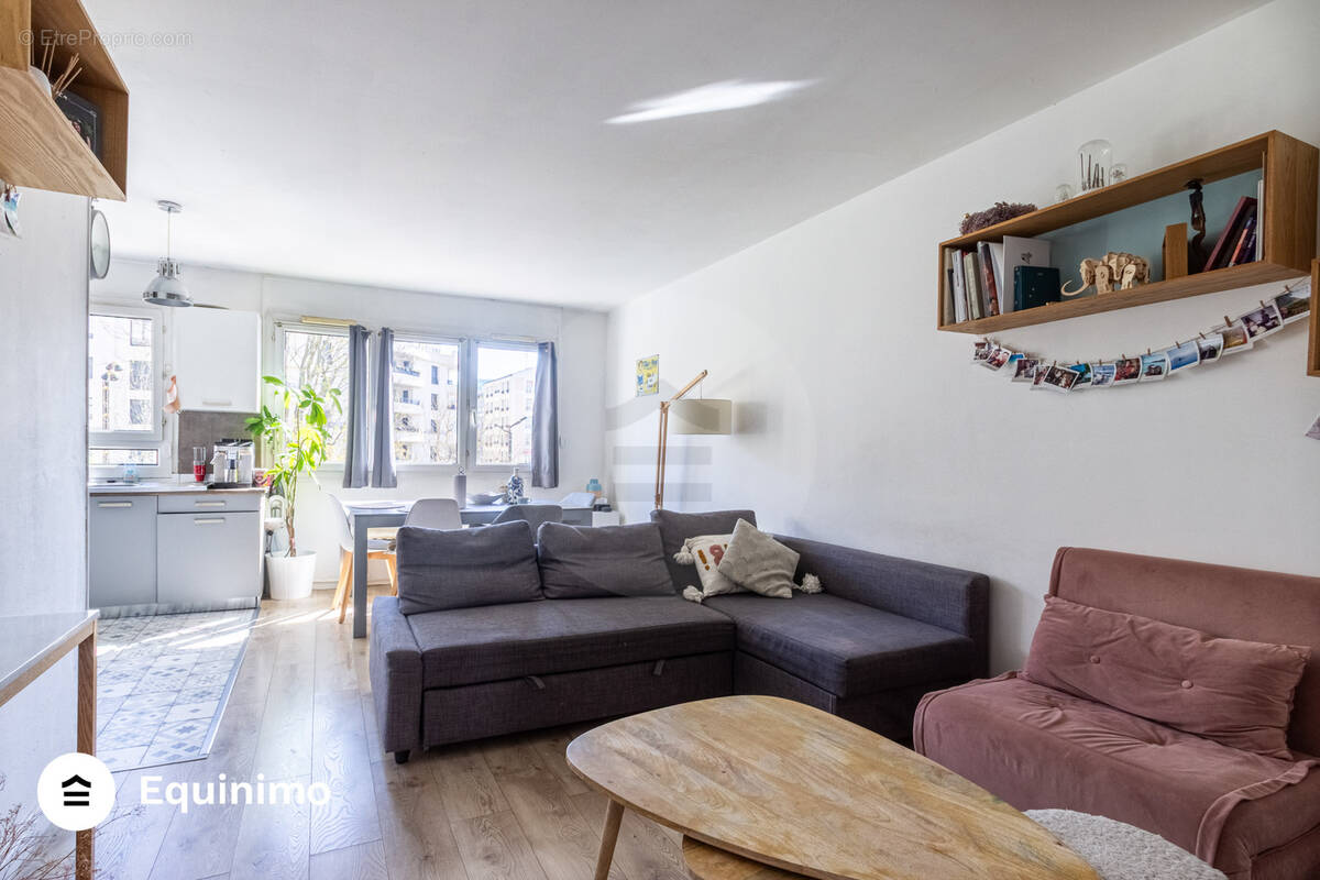 Appartement à LEVALLOIS-PERRET