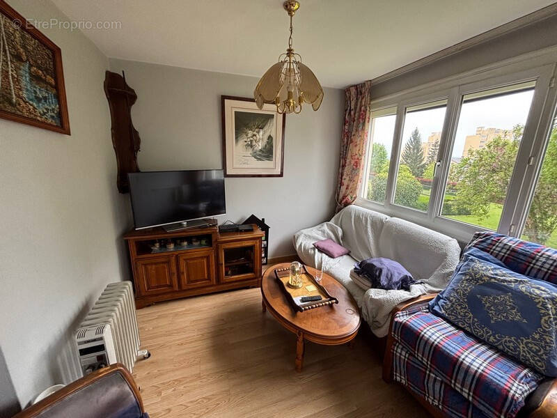 Appartement à CANTELEU
