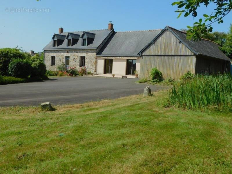 Maison à LA CHAPELLE-JANSON