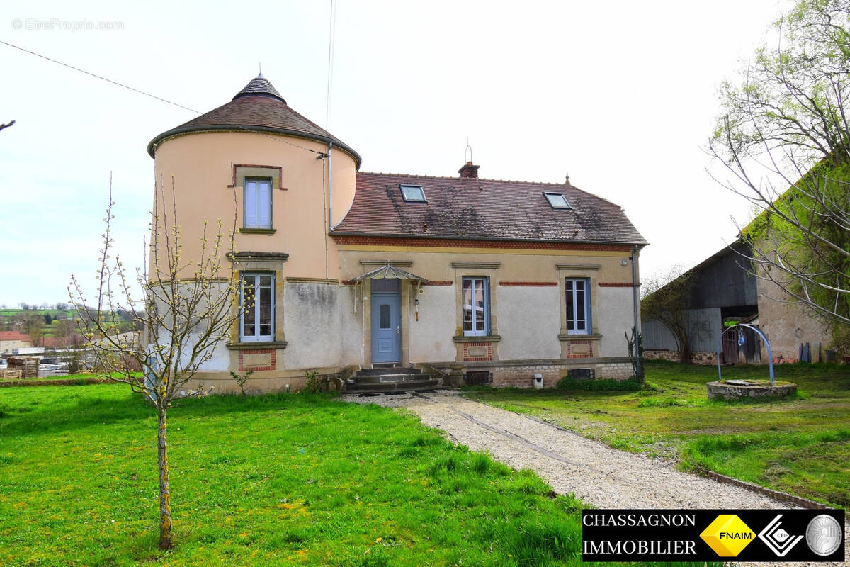 Maison à MOULINS