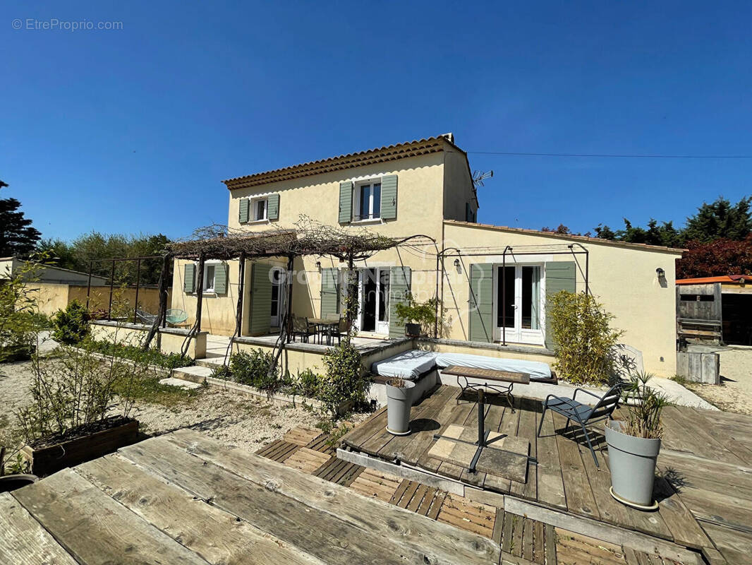 Maison à MONTEUX
