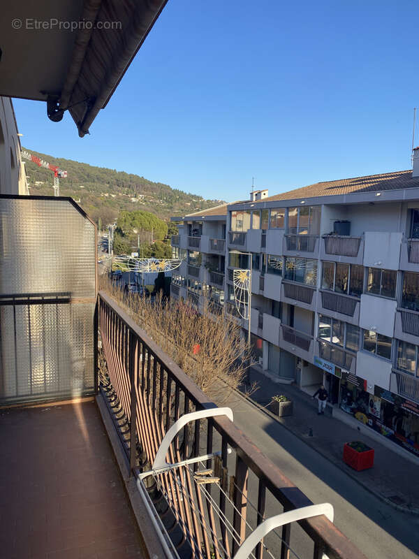 Appartement à PEYMEINADE