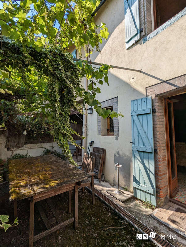Maison à CINTEGABELLE