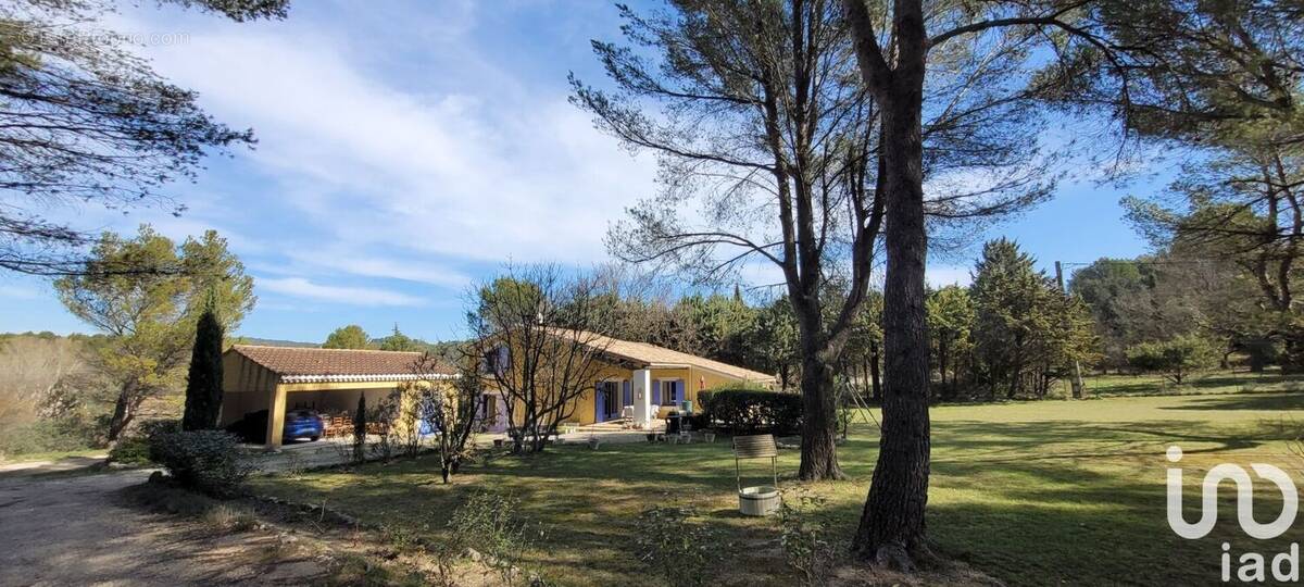 Photo 1 - Maison à L&#039;ISLE-SUR-LA-SORGUE