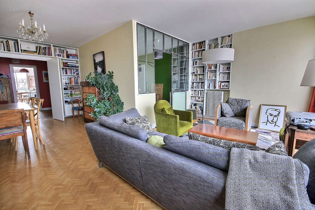 Appartement à PARIS-19E