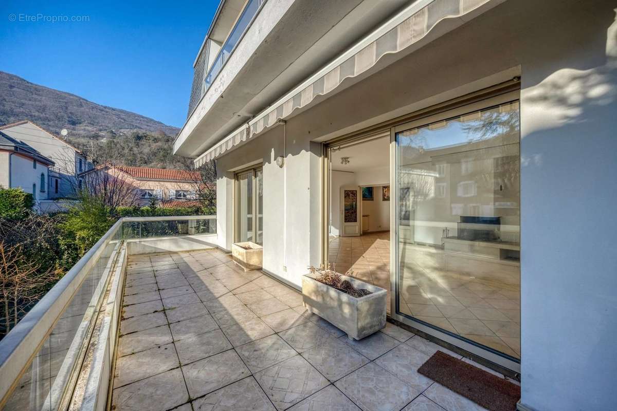 Maison à CORENC