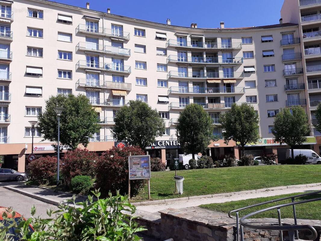 Photo 1 - Appartement à SAINT-CHAMOND