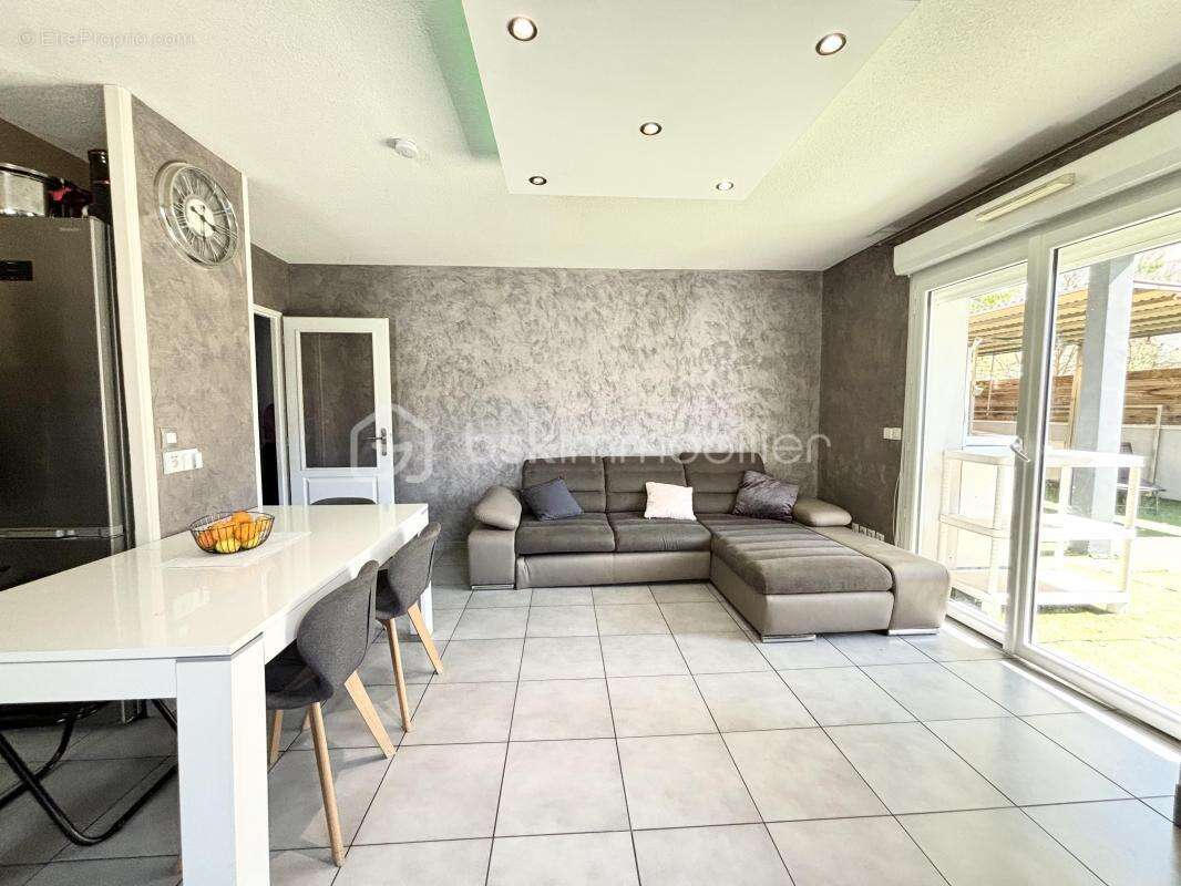 Appartement à ECHIROLLES