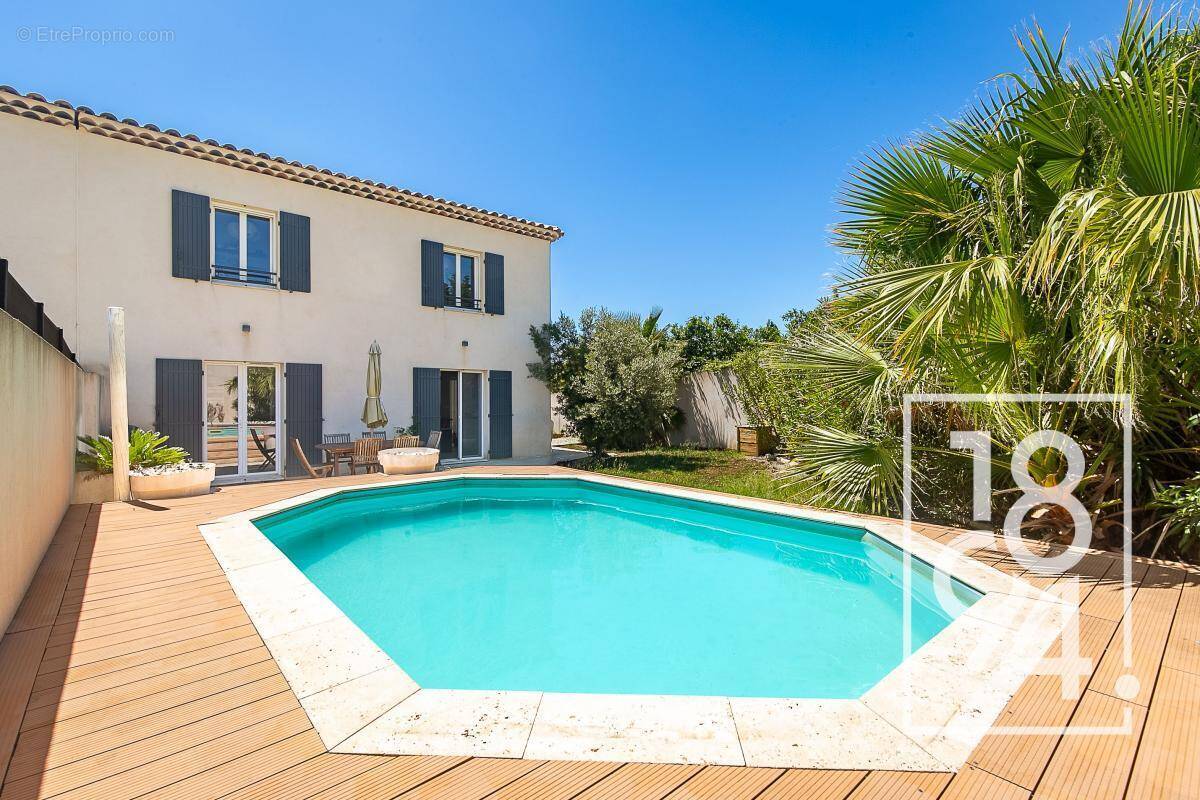 Maison à EGUILLES