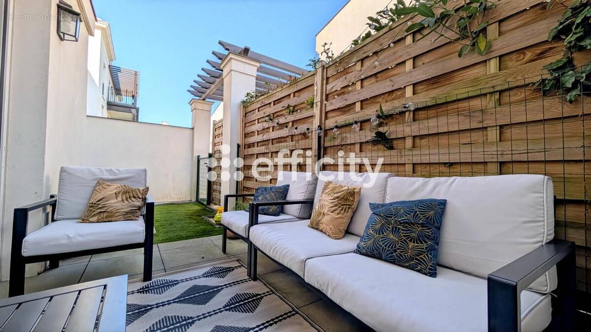 Appartement à SERRIS