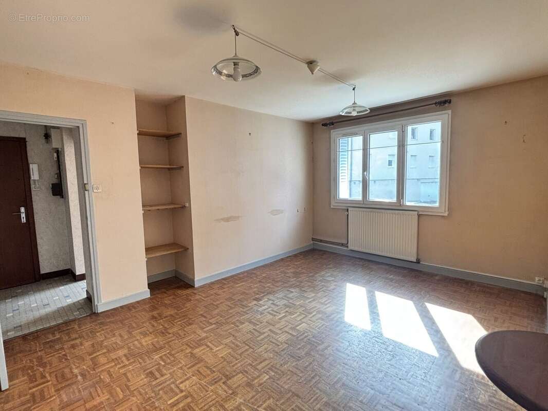 Appartement à FONTAINE