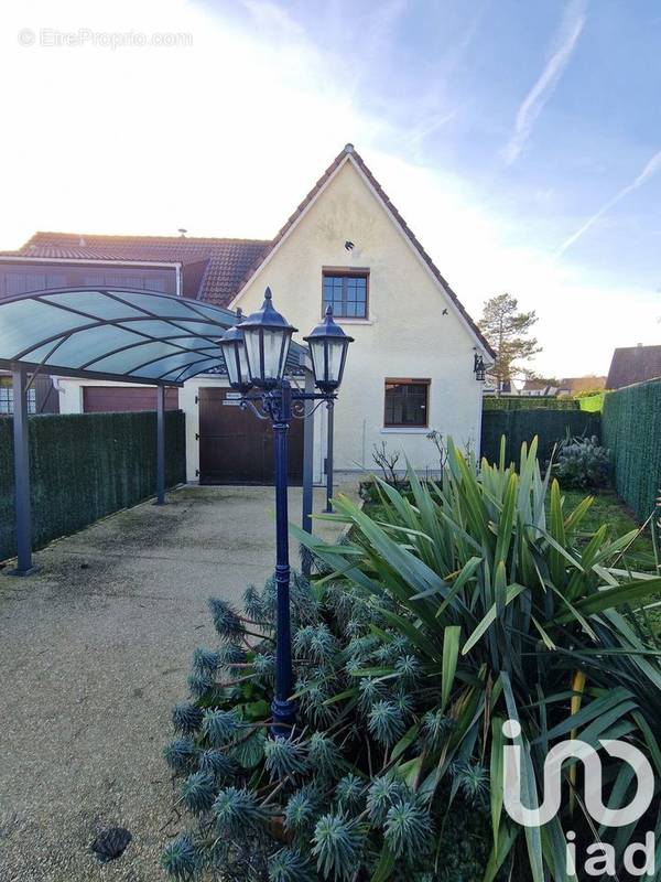 Photo 1 - Maison à MALESHERBES