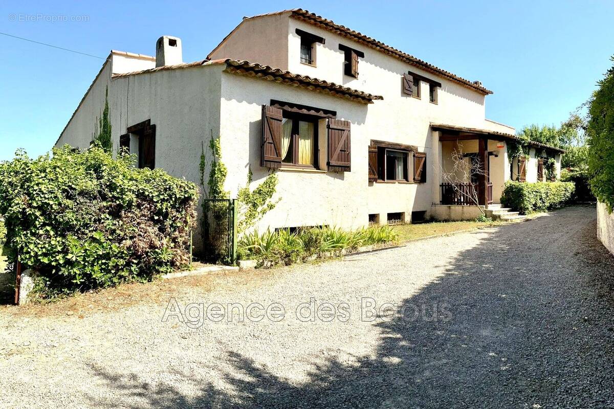 Maison à LA GAUDE