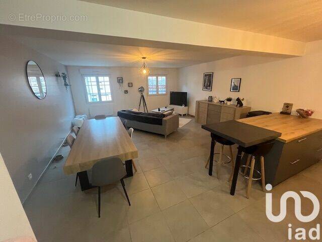 Photo 1 - Appartement à VIGNACOURT