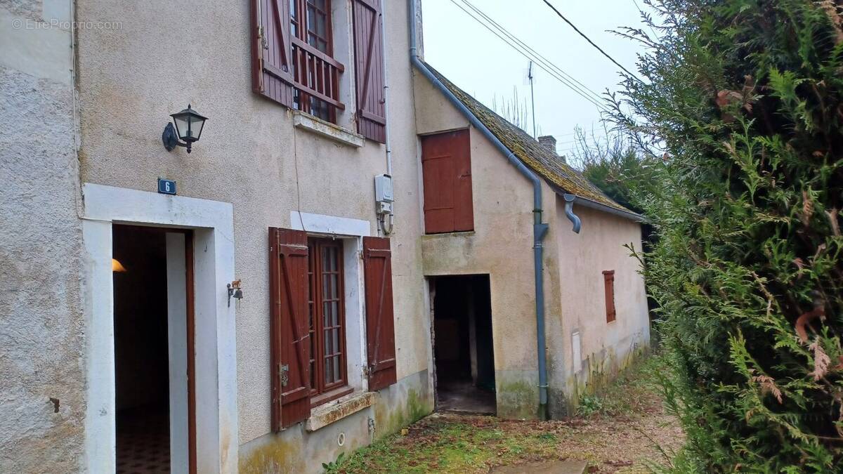 Maison à LIMERAY