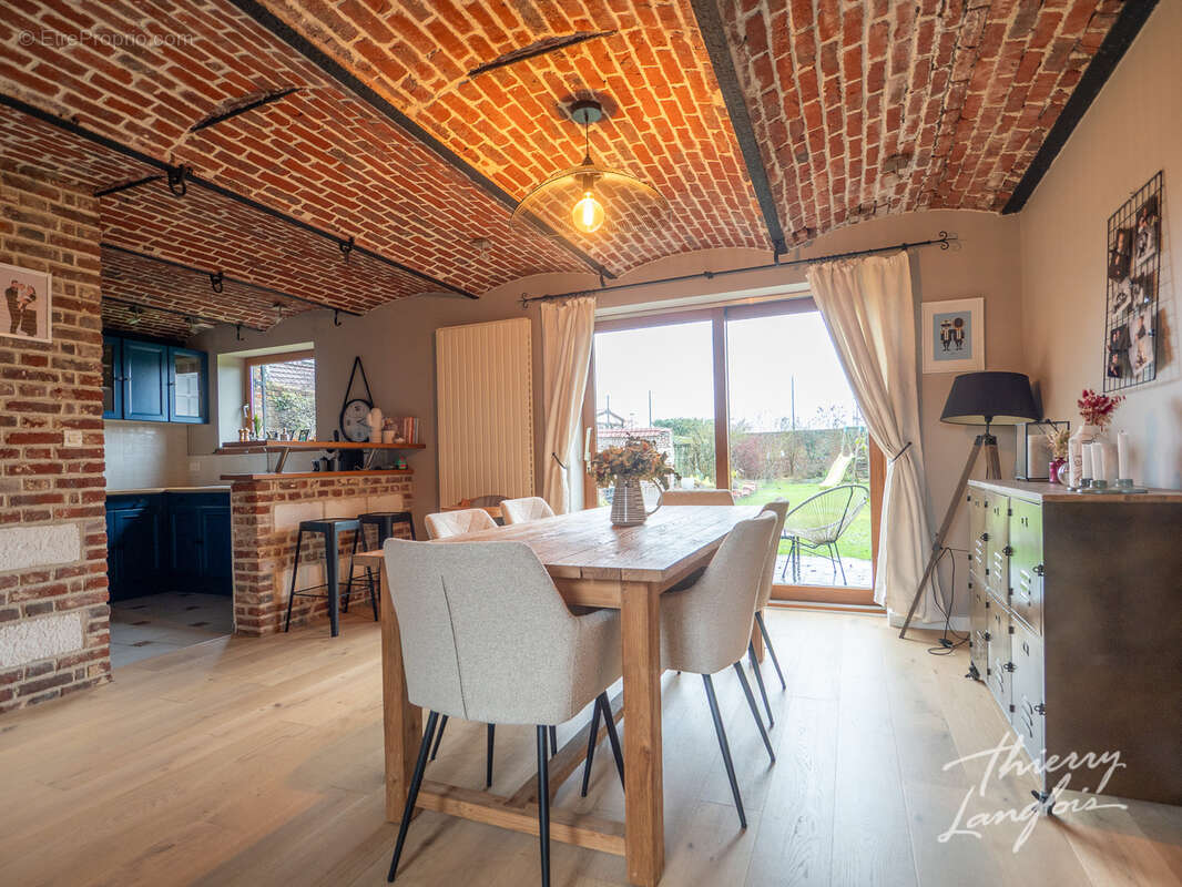 Maison à SAINGHIN-EN-MELANTOIS