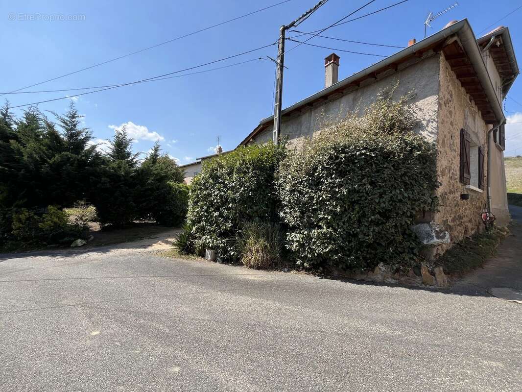 Maison à LE PERREON
