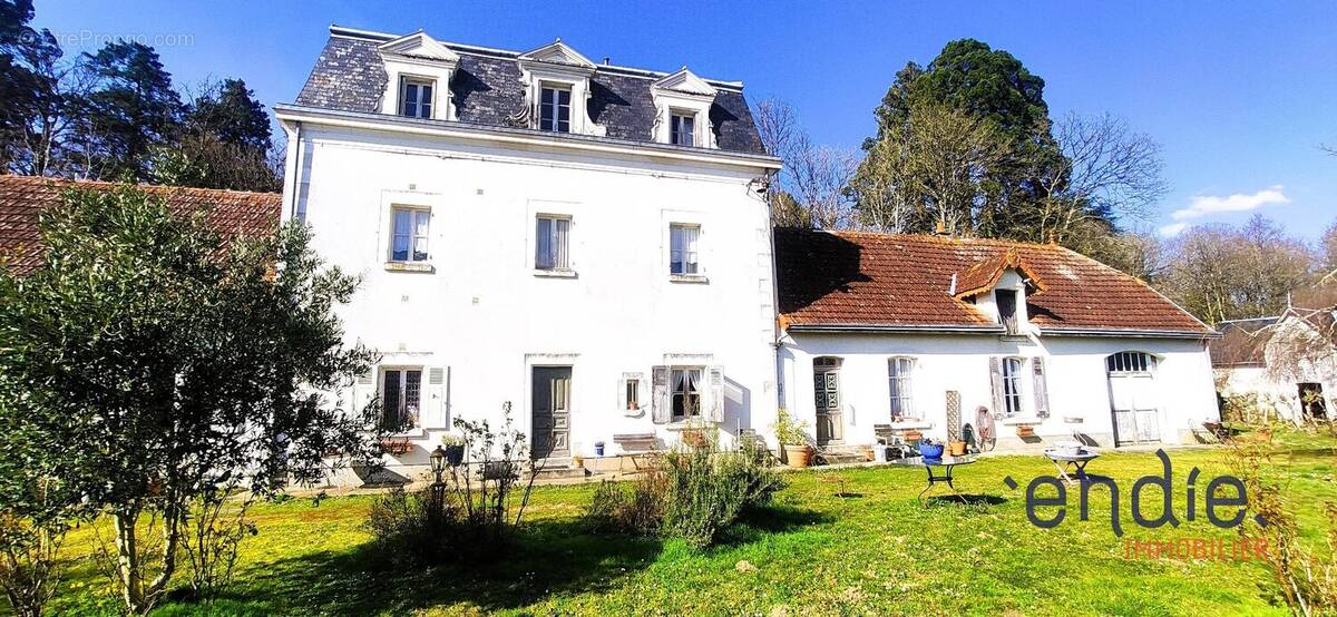 Maison à LUCAY-LE-MALE