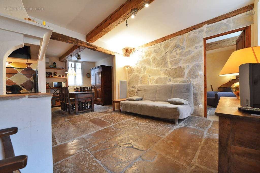 Maison à POMPIGNAN