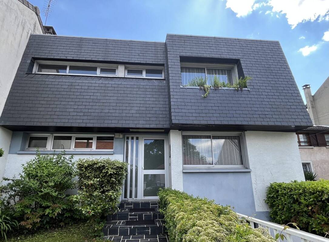 Maison à SAINT-GRATIEN