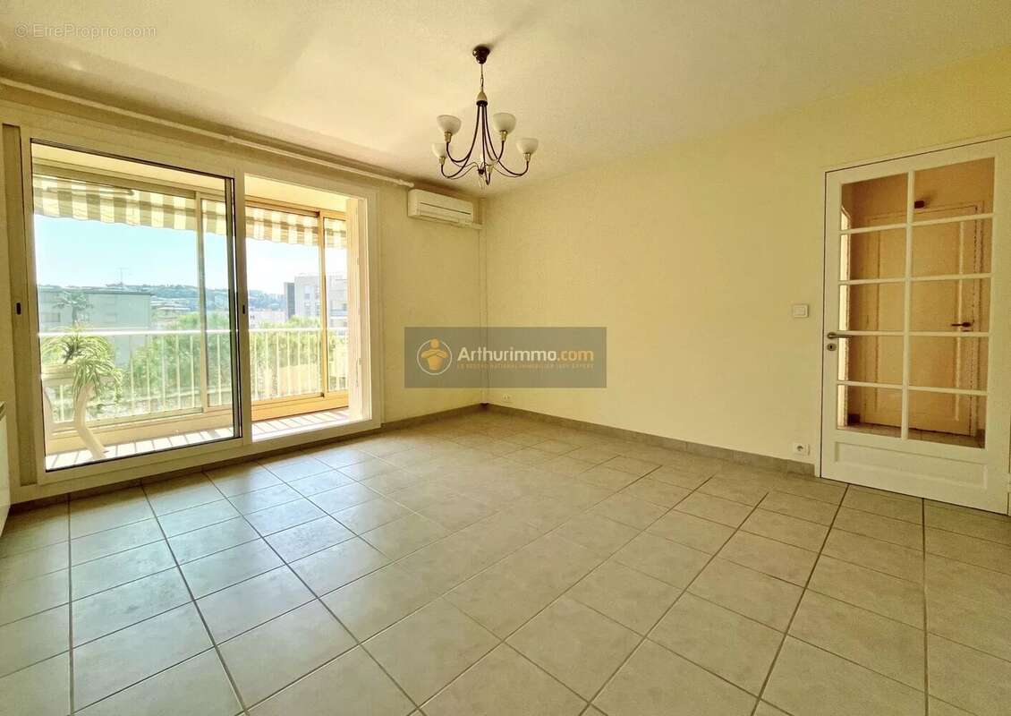 Appartement à SAINT-RAPHAEL