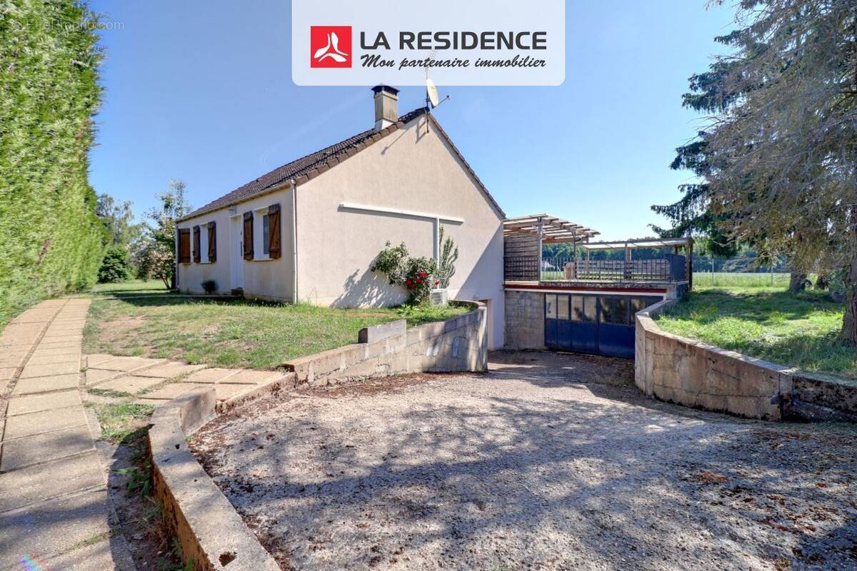 Maison à EZY-SUR-EURE