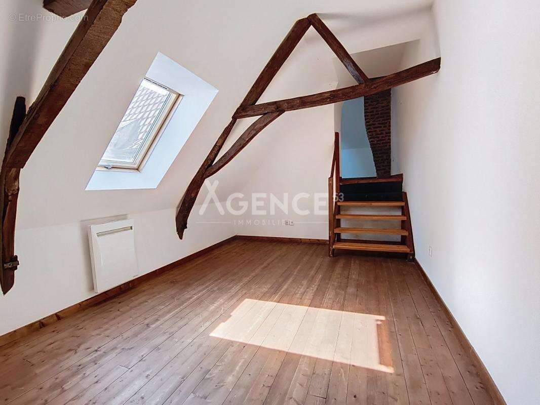 Appartement à AIRE-SUR-LA-LYS
