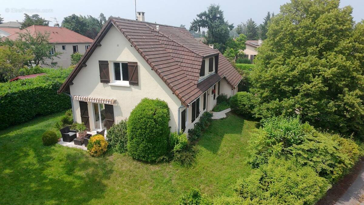 Maison à CHAPONOST