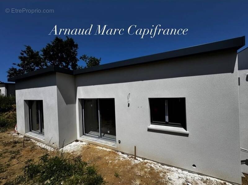 Maison à LANNILIS