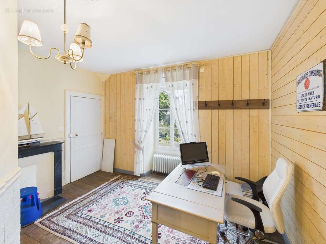 Maison à BREUIL-BARRET