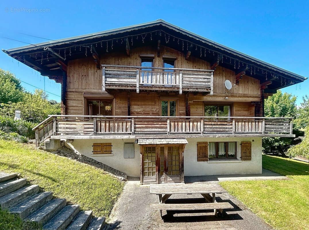 Maison à COMBLOUX