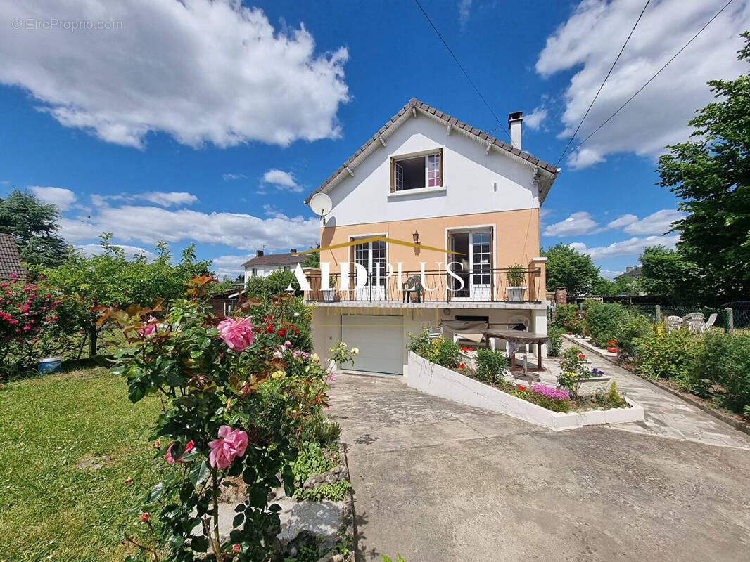 Maison à TAVERNY