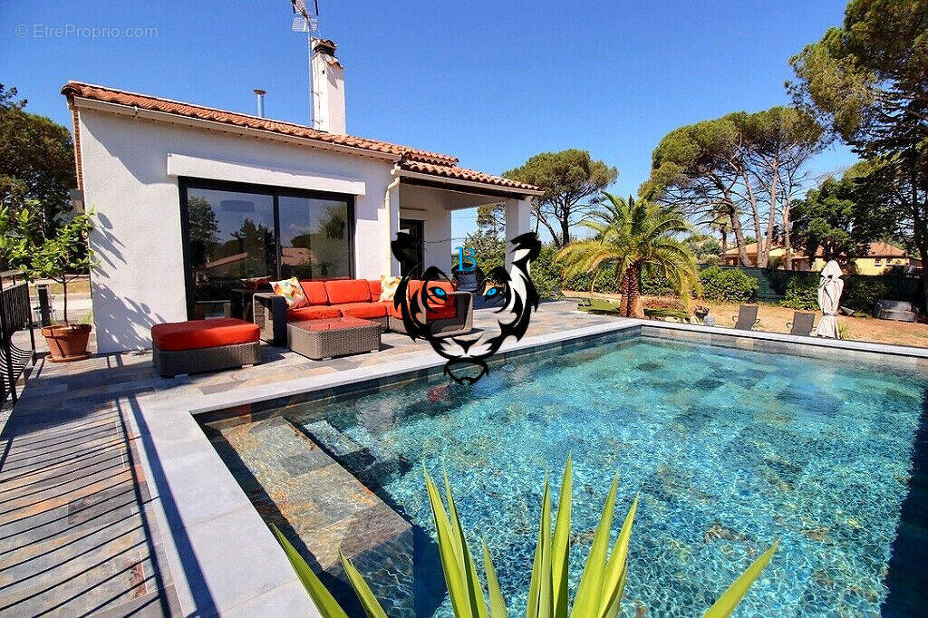 Maison à LE MUY