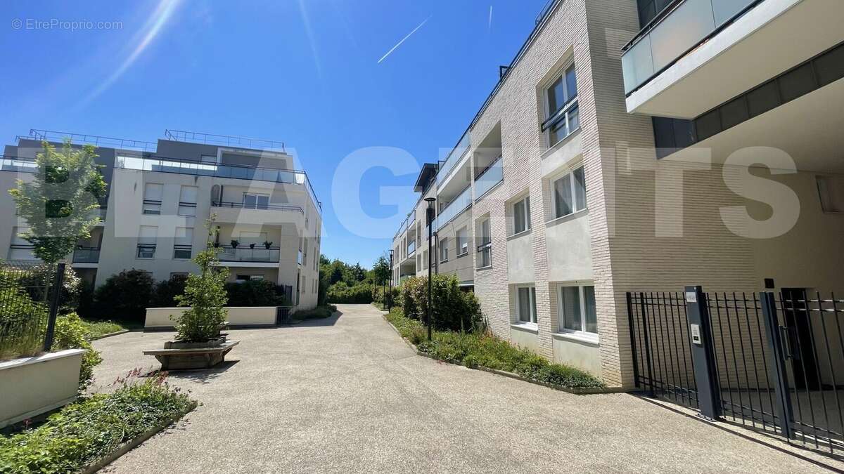 IMG_9471 - Appartement à SAINT-THIBAULT-DES-VIGNES
