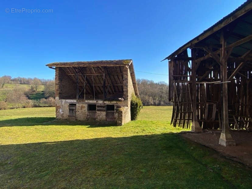 Maison à SARRAZAC