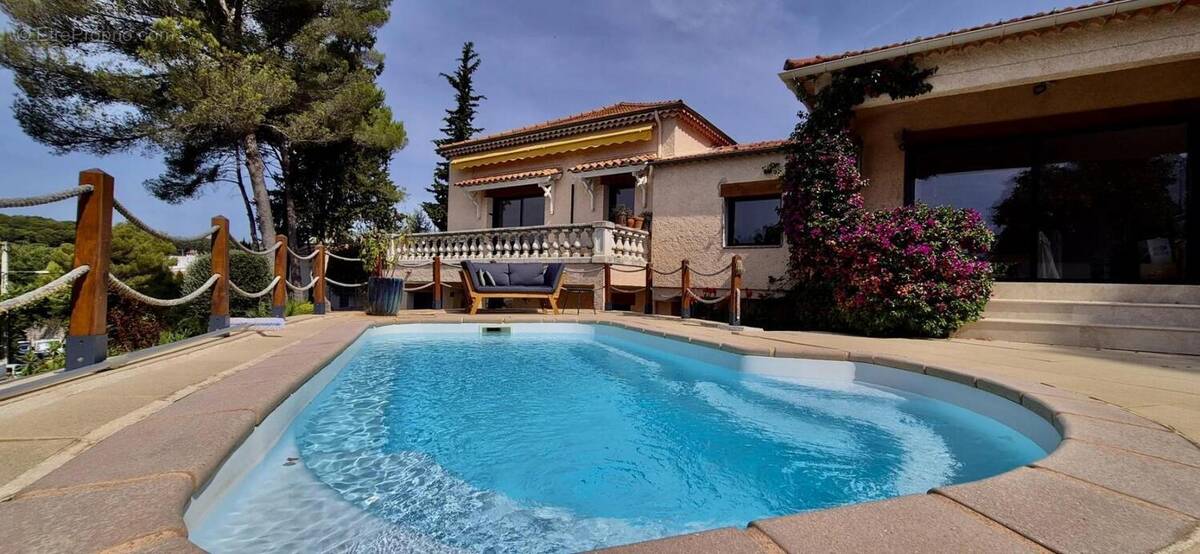 Maison à MOUGINS