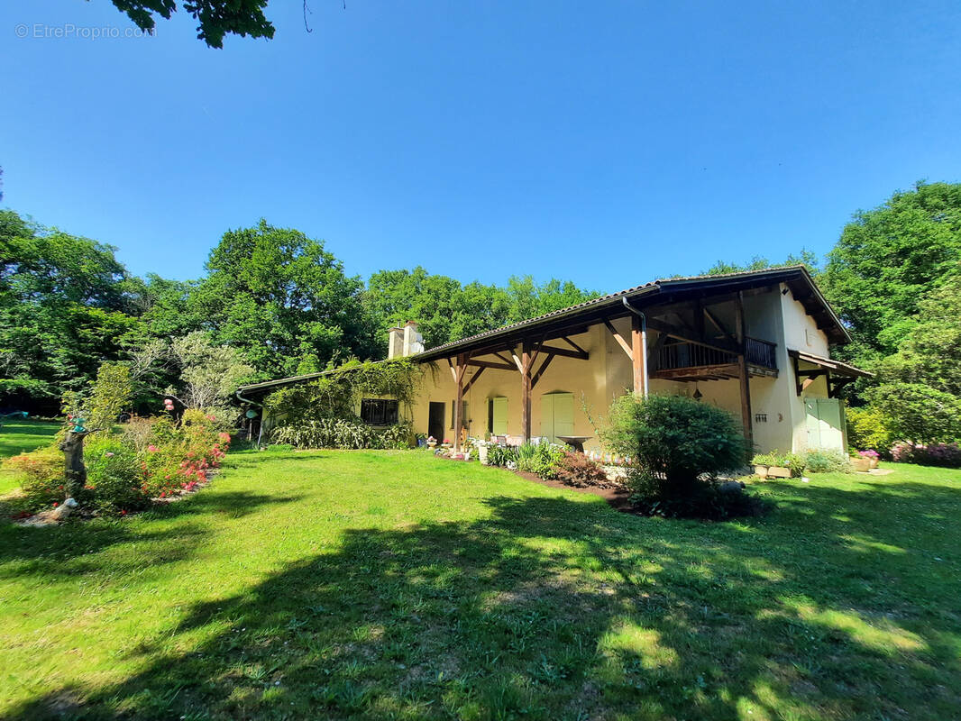 Maison à BLASIMON