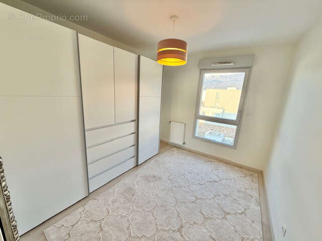 Appartement à SAINT-GENIS-POUILLY