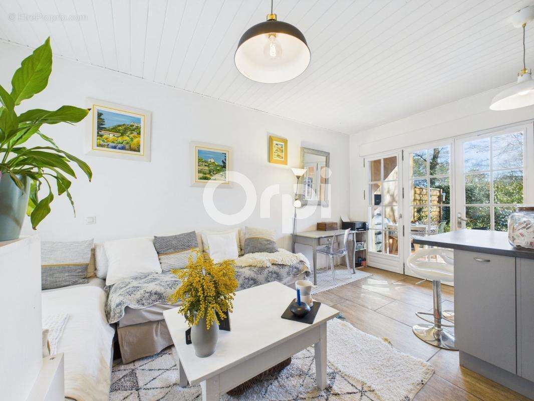 Appartement à FAYENCE
