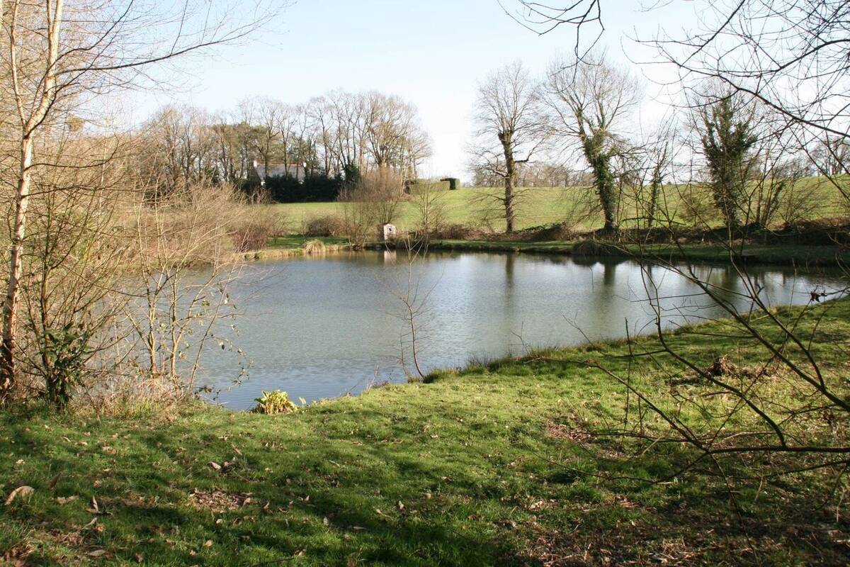 Terrain à JOSSELIN