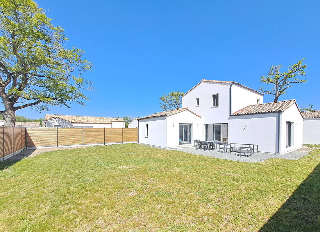 Maison à SALLERTAINE