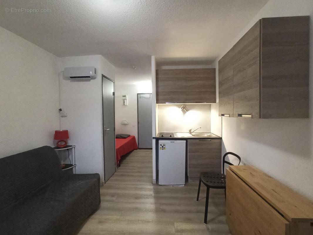 Appartement à LAMALOU-LES-BAINS