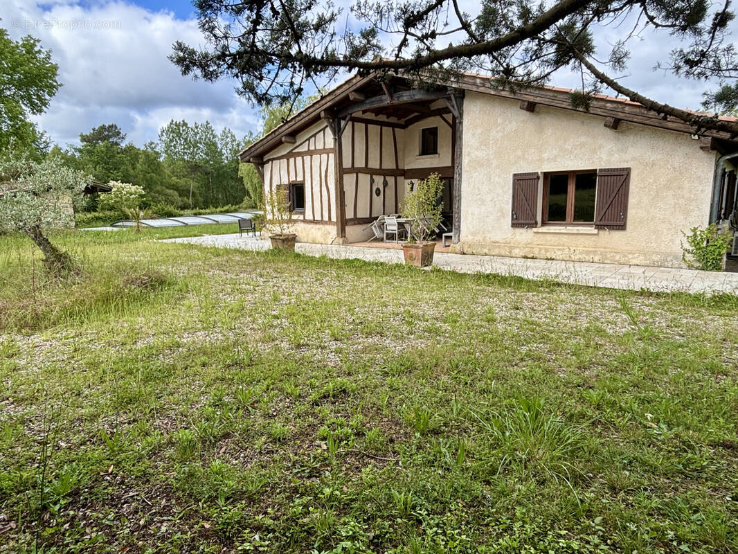 Maison à BAZAS