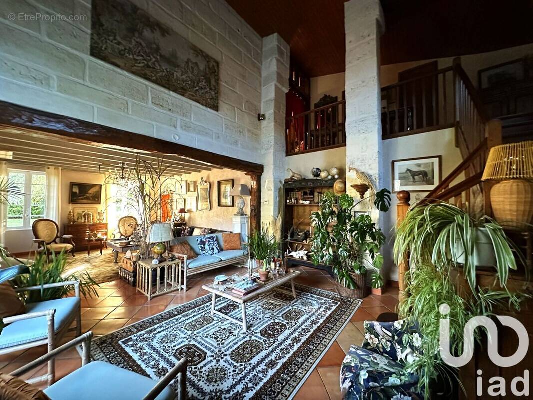 Photo 1 - Maison à SALIGNAC